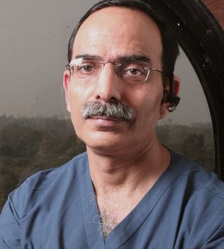 Dr Kuldeep Singh | Best doctors in India